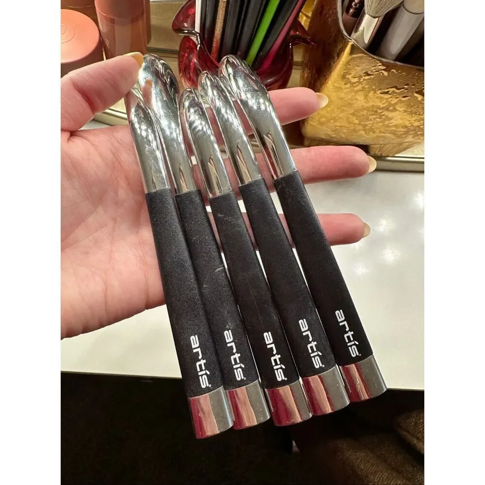 Artis Fluenta 5-Piece Makeup Brush Set Oval & Linear Brushes EUC Authentic